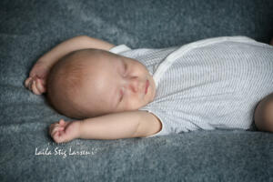 DSC 8305 babyfoto Milas 3 måneder